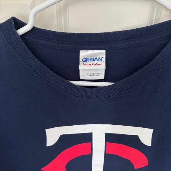 Youth size Large, Minnesota Twins Tee - Picture 2 of 4